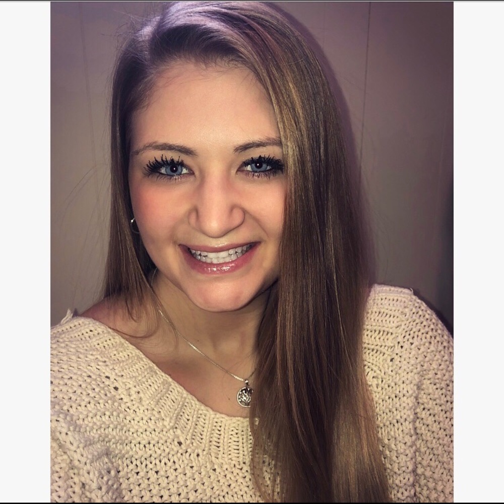 Meet your Posher, Nicole